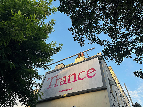 Large-scale graphics